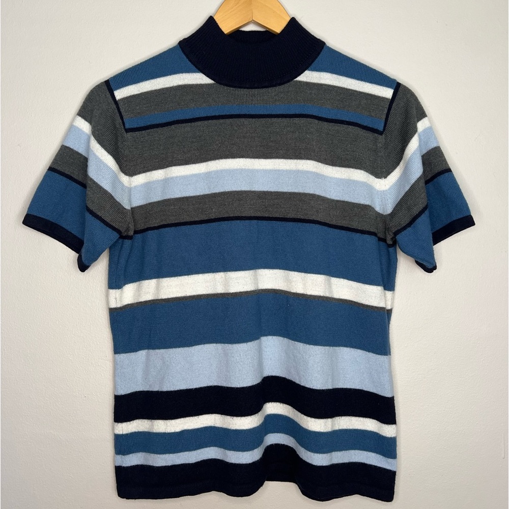 Retro Turtle Neck Blue Striped